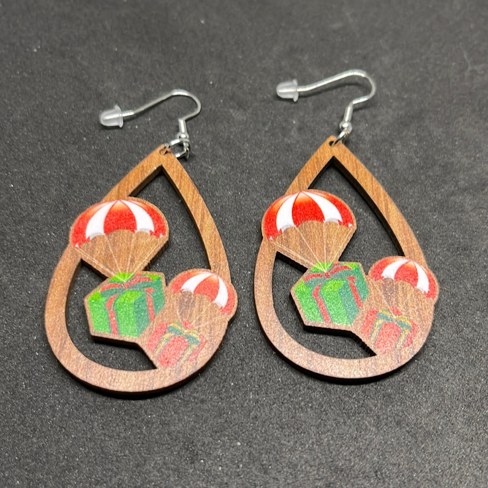 Earrings‎ Christmas
